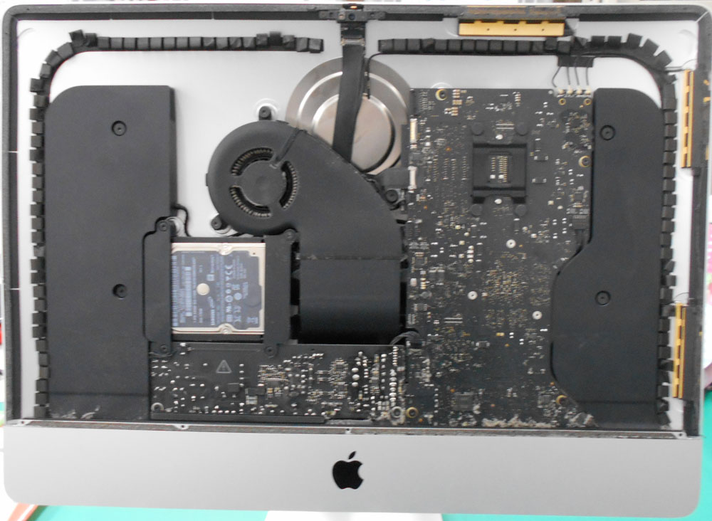 iMac 2013 Late 21.5 HDD交換・OSインストール | パソコンドック24 
