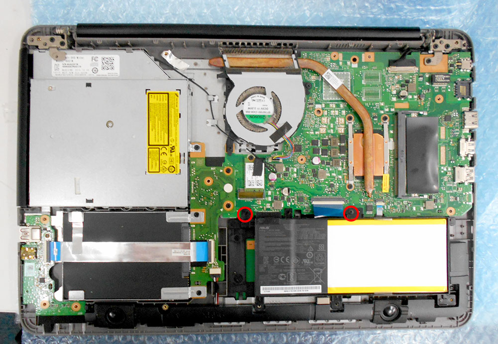 ASUS X556U バッテリー不良で電源が入らない | パソコンドック24名古屋