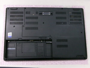 ThinkPad P51 裏面
