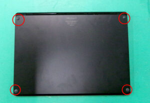 Surface Laptop3 13 裏面