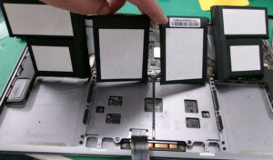 MacBook Pro 2017 バッテリー交換