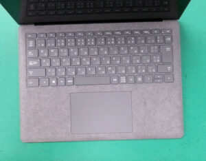 Surface Laptop4 キーボード側