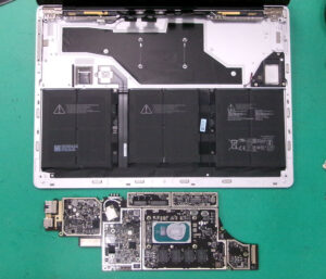 Surface Laptop4 マザーボード取り外し