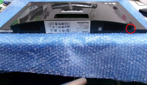 Lenovo A340-24ICK 下側