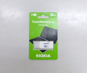 USBメモリー32GB
