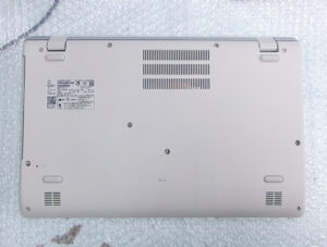 富士通 AH50/H1 裏面