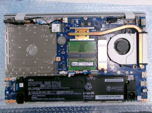 富士通 AH50/H1 内部2