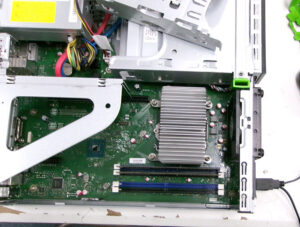 富士通 FMVD43006 CPUフィン取り外し