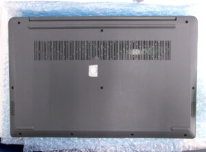 Lenovo 3-15ALC6 裏面