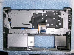 Lenovo 3-15ALC6 マザーボード取り外し後