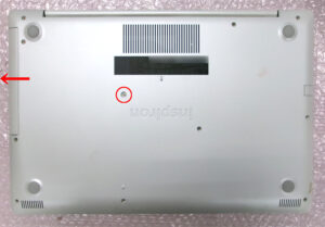 Inspiron 5570 裏面