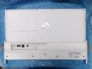 富士通 FH77/D3 裏面