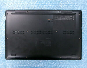 dynabook P1V4UPBB 裏面