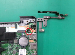 Lenovo L340-15API 本体側ネジ受け破損