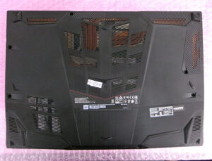 msi MS-16W2 GF65 裏面