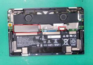 HP 13-aw0159tu 内部