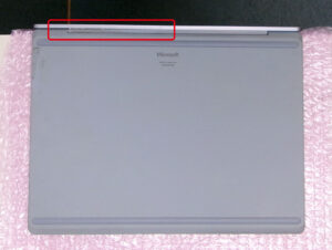 Surface Laptop Go 裏面
