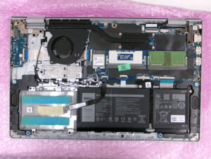 DELL Inspiron 3515 内部