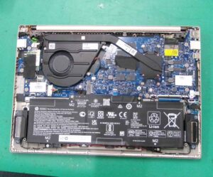 HP 13-be0039AU 修理後内部